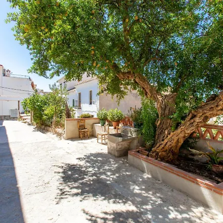 Patio De Granadas By Interhome